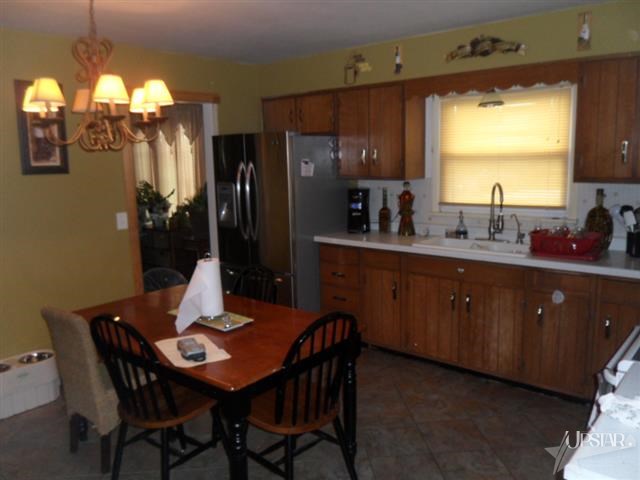 1916 Embassy Dr, Fort Wayne, IN 46816 photo 6