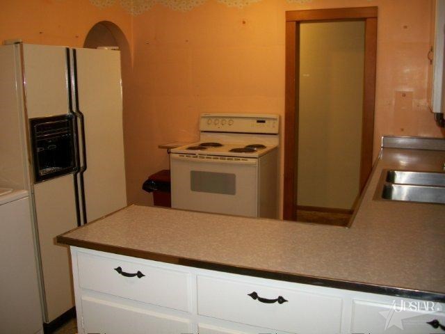 306 E Columbia St, South Whitley, IN 46787 photo 8