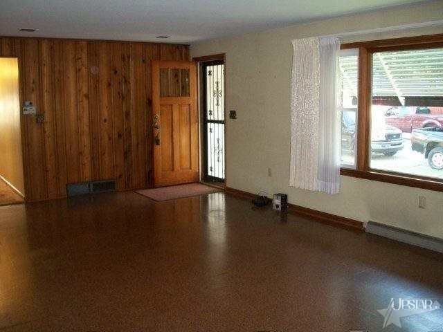 306 E Columbia St, South Whitley, IN 46787 photo 3