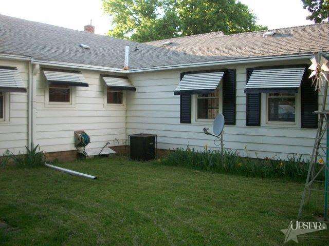 306 E Columbia St, South Whitley, IN 46787 photo 25