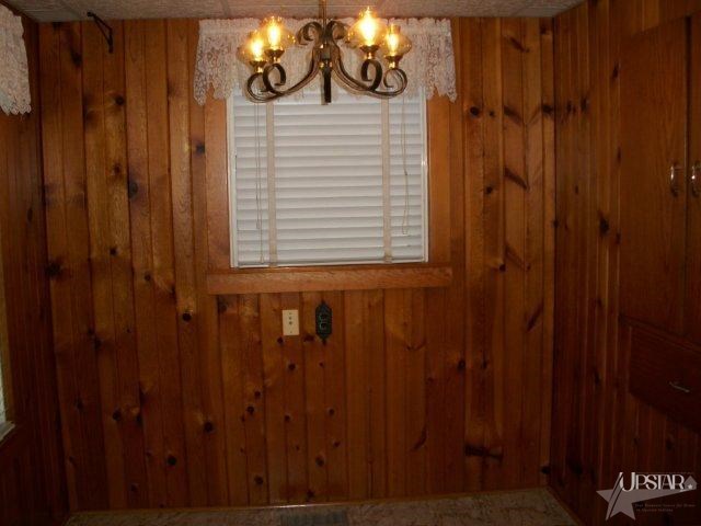 306 E Columbia St, South Whitley, IN 46787 photo 13