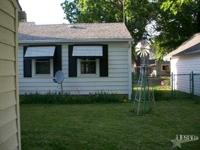 306 E Columbia St, South Whitley, IN 46787 photo 23