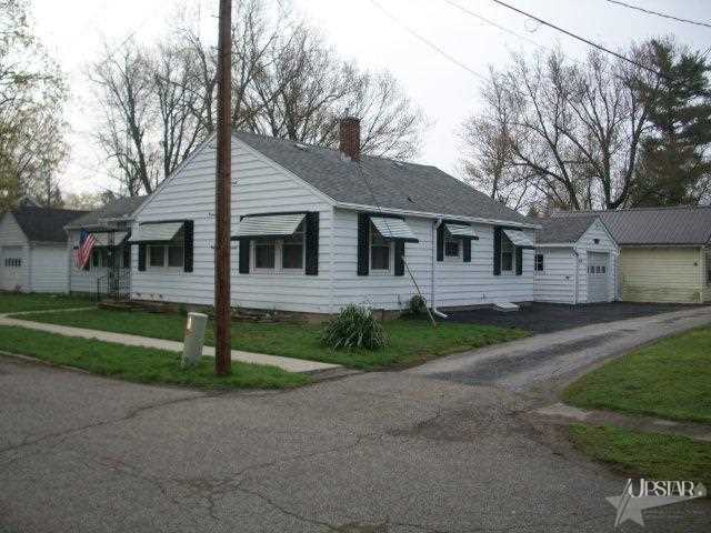306 E Columbia St, South Whitley, IN 46787 photo 22