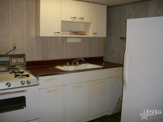 306 E Columbia St, South Whitley, IN 46787 photo 7