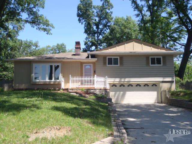 3021 Curdes Ave, Fort Wayne, IN 46805 photo 1