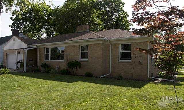 2323 Cambridge Blvd, Fort Wayne, IN 46808 photo 2