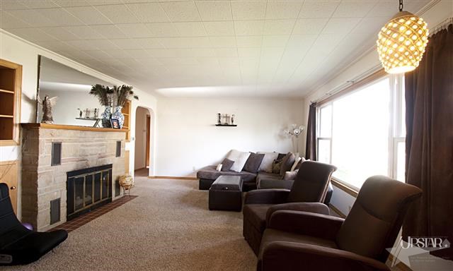 2323 Cambridge Blvd, Fort Wayne, IN 46808 photo 5
