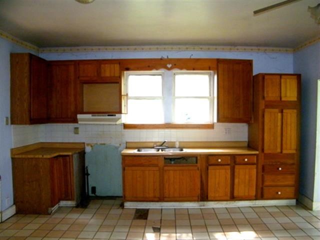 100 W 1st St, Brookston, IN 47923 photo 8