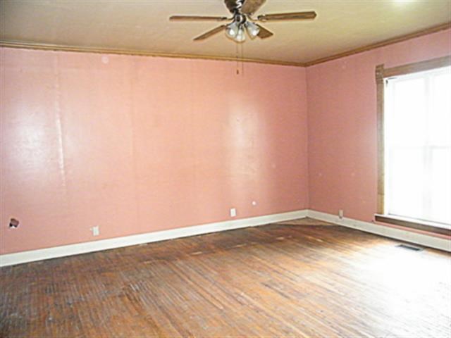 100 W 1st St, Brookston, IN 47923 photo 4