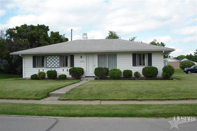 6430 Redbud Dr, Fort Wayne, IN 46825 photo 1