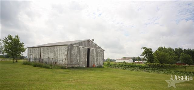 4215 S Warren Rd, Huntington, IN 46750 photo 5