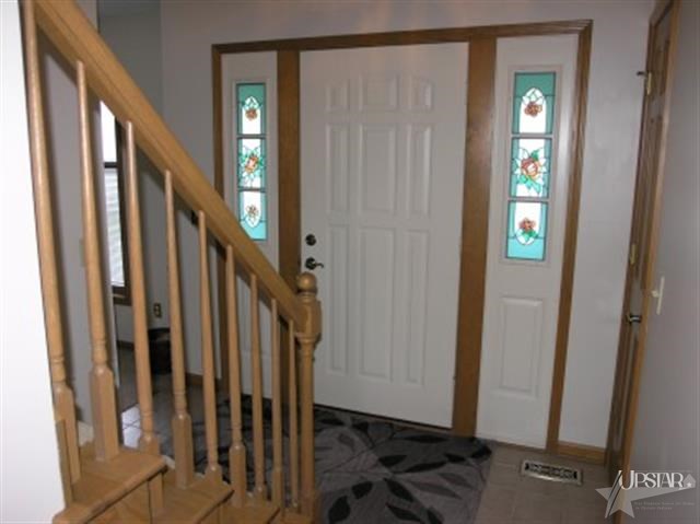 11912 N Star Pl, Fort Wayne, IN 46845 photo 2
