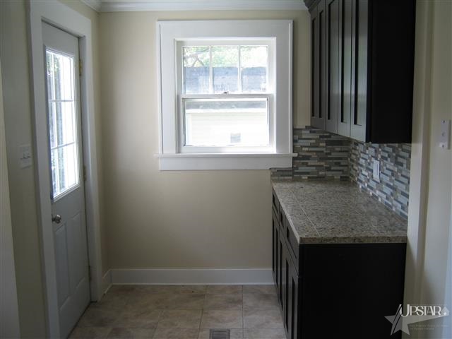 829 Pasadena Dr, Fort Wayne, IN 46807 photo 5