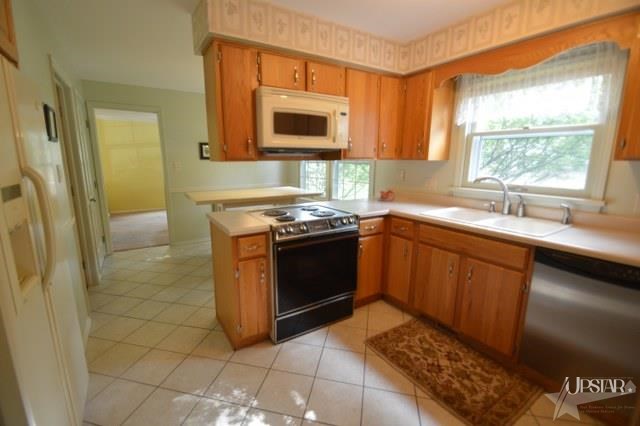 1817 Forest Downs Dr, Fort Wayne, IN 46815 photo 10