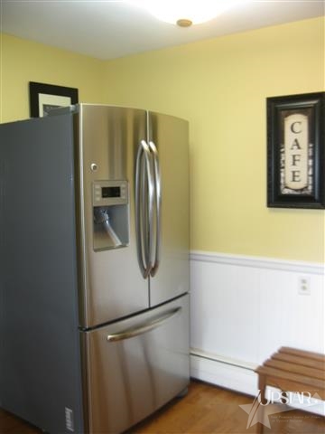 423 W Roe St, Ossian, IN 46777 photo 16