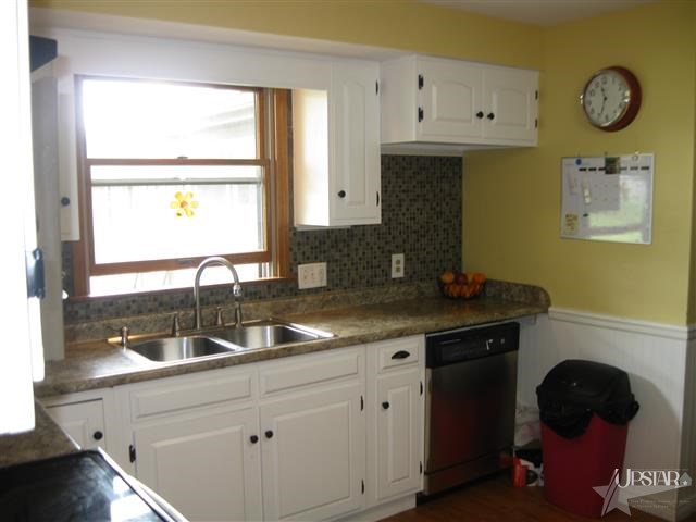 423 W Roe St, Ossian, IN 46777 photo 15