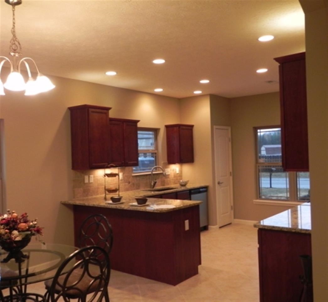 10426 S Springboro Rd, Brookston, IN 47923 photo 2