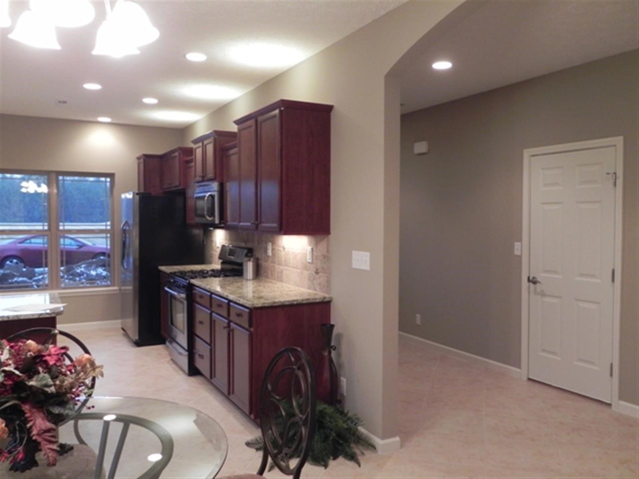 10426 S Springboro Rd, Brookston, IN 47923 photo 4