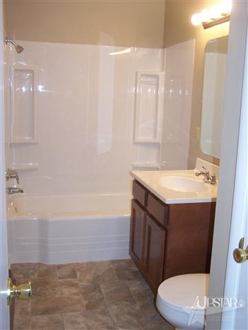215 N 16th St, Decatur, IN 46733 photo 9