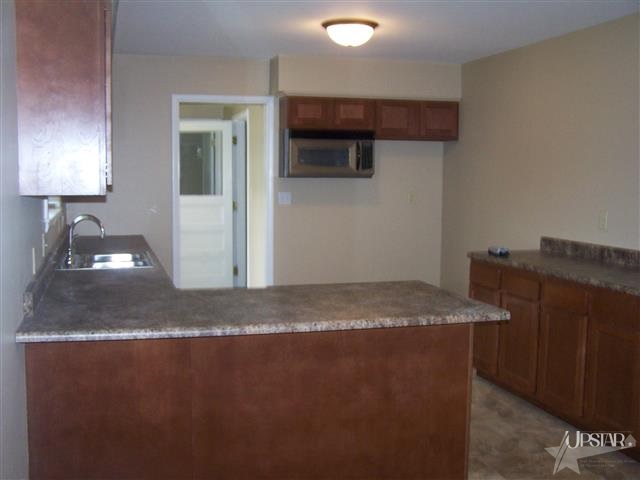 215 N 16th St, Decatur, IN 46733 photo 6