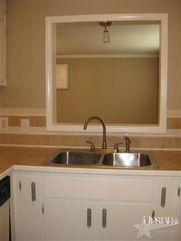2523 Ellen Ave, Fort Wayne, IN 46808 photo 5