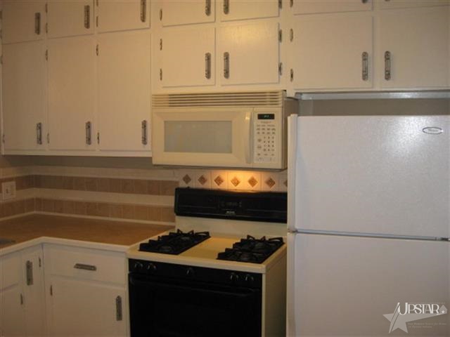 2523 Ellen Ave, Fort Wayne, IN 46808 photo 4
