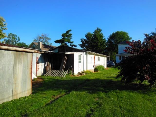 129 E Washington St, Williamsport, IN 47993 photo 6