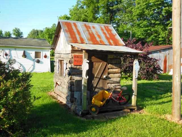 129 E Washington St, Williamsport, IN 47993 photo 3