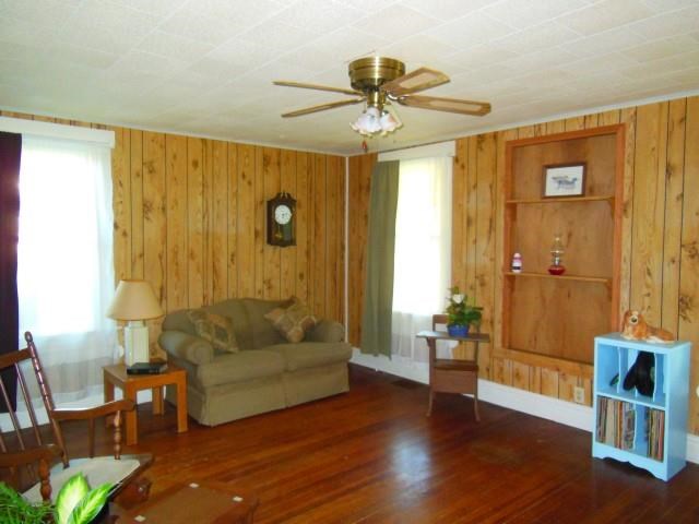 129 E Washington St, Williamsport, IN 47993 photo 12
