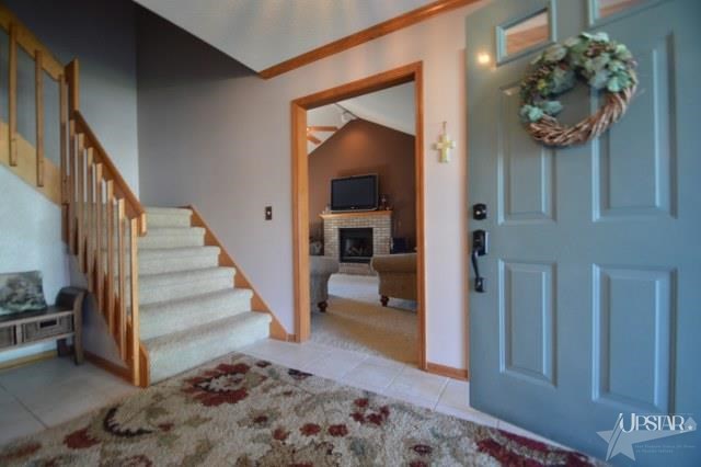 9022 Stoneridge Ct, Fort Wayne, IN 46825 photo 2