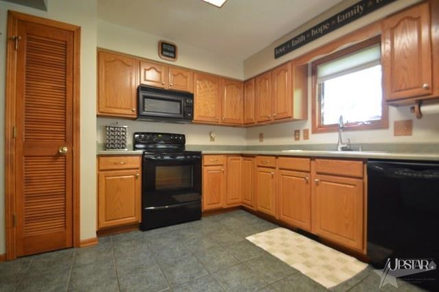 9022 Stoneridge Ct, Fort Wayne, IN 46825 photo 12