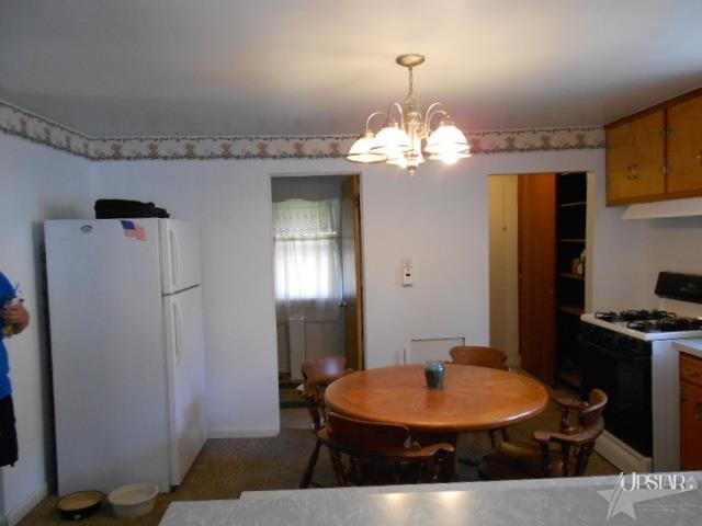 453 E State St, Huntington, IN 46750 photo 18