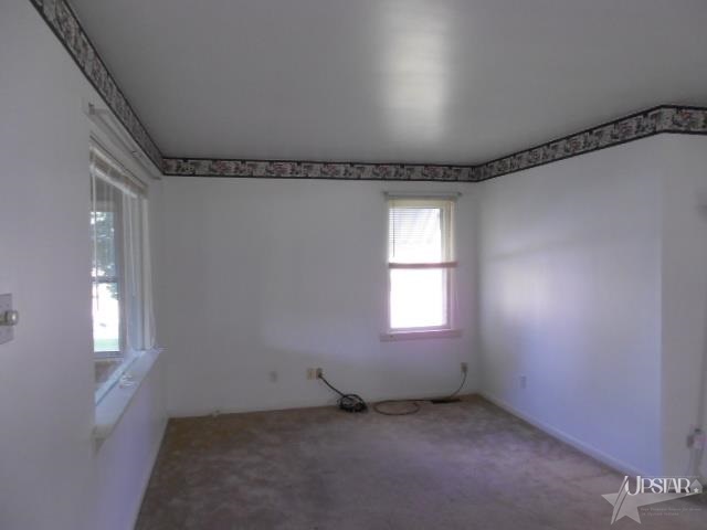 453 E State St, Huntington, IN 46750 photo 7