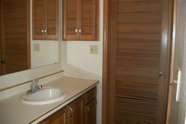 203 W College St, Crawfordsville, IN 47933 photo 5