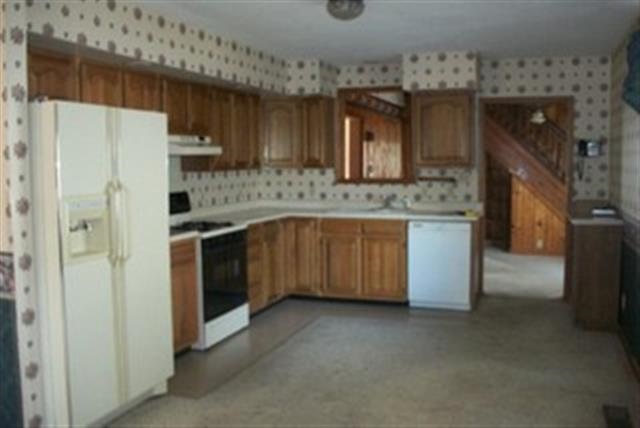 203 W College St, Crawfordsville, IN 47933 photo 9