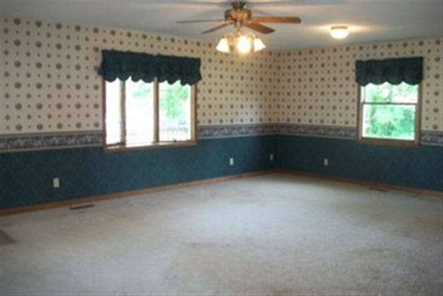 203 W College St, Crawfordsville, IN 47933 photo 8