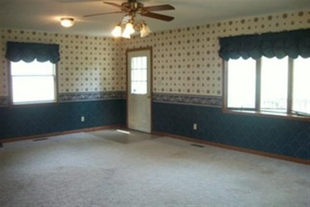 203 W College St, Crawfordsville, IN 47933 photo 7
