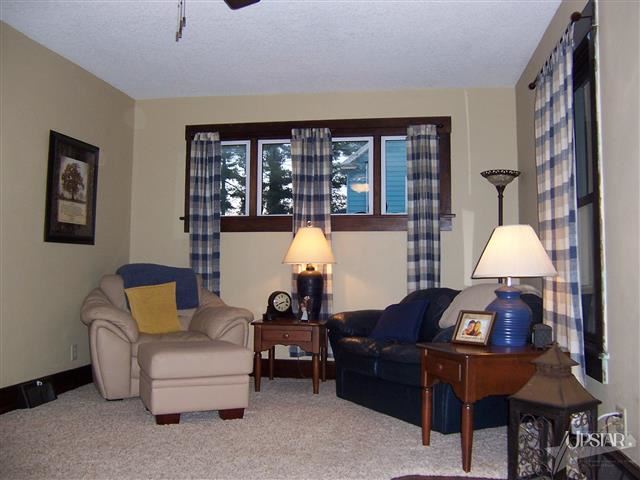 419 S Walsh St, Garrett, IN 46738 photo 2