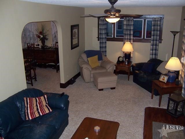 419 S Walsh St, Garrett, IN 46738 photo 4