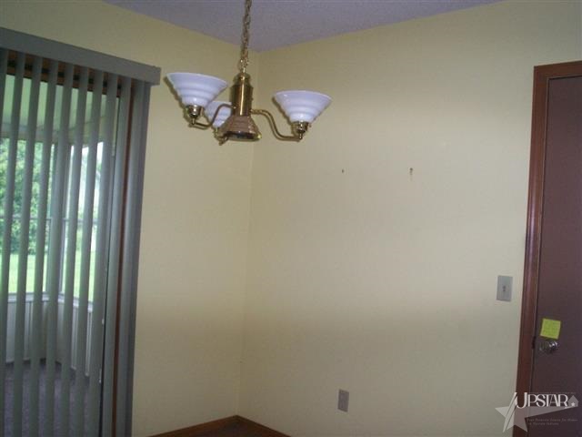 7915 Bruick Ln, Fort Wayne, IN 46815 photo 4