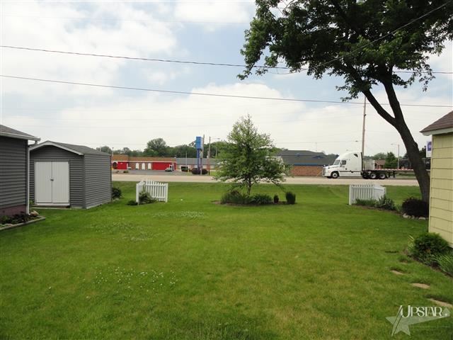 1109 Master Dr, Decatur, IN 46733 photo 4