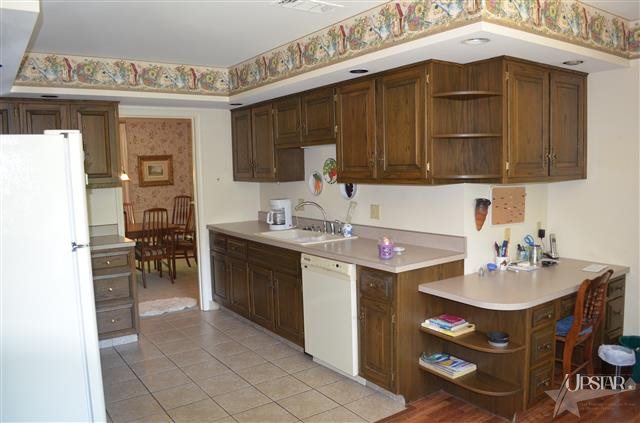 1706 Kinross Ln, Fort Wayne, IN 46804 photo 8