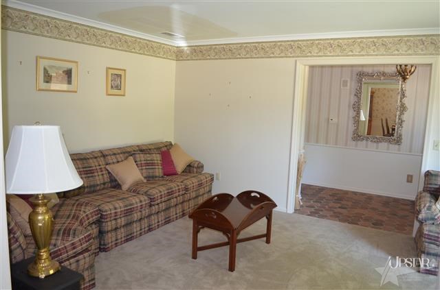 1706 Kinross Ln, Fort Wayne, IN 46804 photo 2
