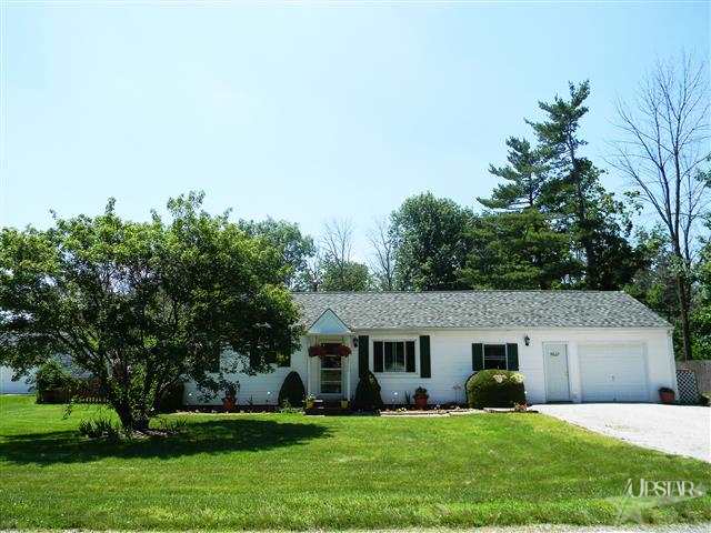 5607 Highview Dr, Fort Wayne, IN 46818 photo 1