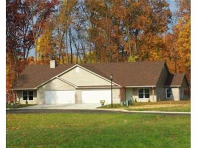 4816 W Hidden Meadow Dr, Bloomington, IN 47404 photo 1
