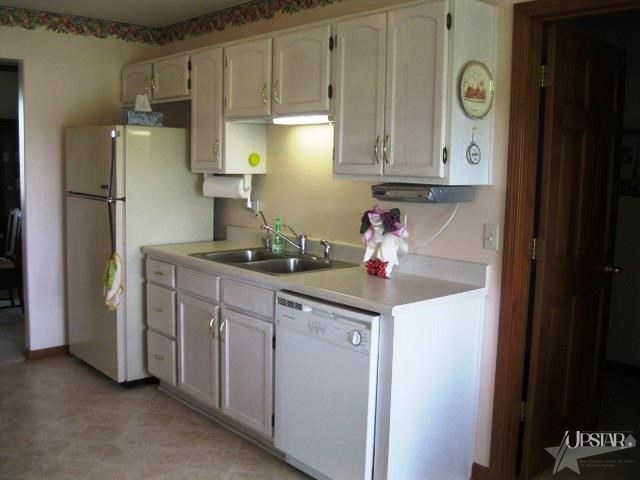5731 W California Rd, Fort Wayne, IN 46818 photo 7