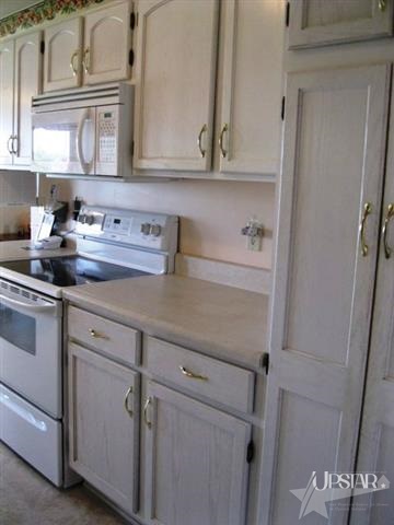 5731 W California Rd, Fort Wayne, IN 46818 photo 8