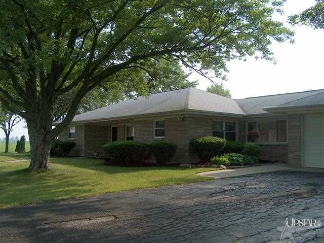 4263 S 500 W, Berne, IN 46711 photo 2