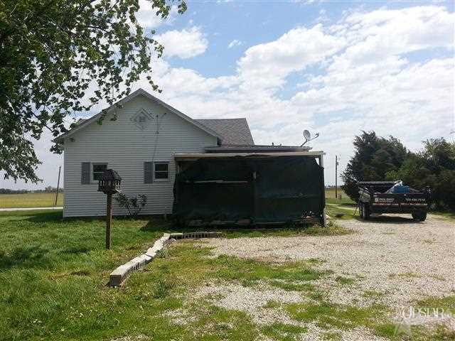 1390 S Warren Rd, Huntington, IN 46750 photo 5