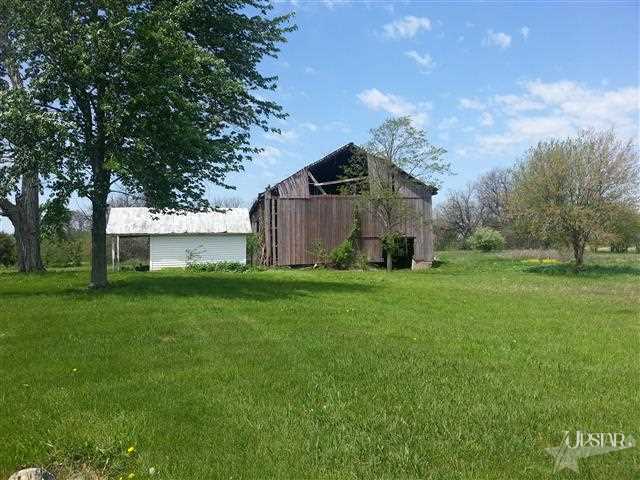 1390 S Warren Rd, Huntington, IN 46750 photo 3